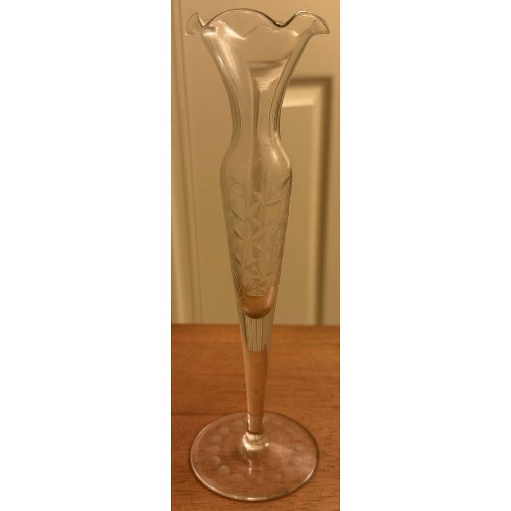 Vintage Etched Glass Bud Vase Grapevine 8" EUC‎